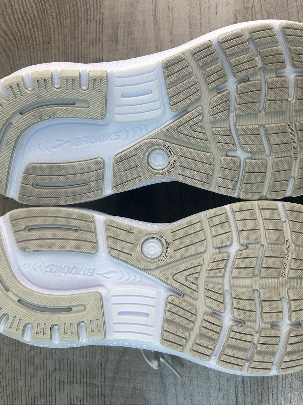 Brooks Ghost 16 Women's White Running Sneakers Running Size 10 Comfort Casual - Picture 15 of 16
